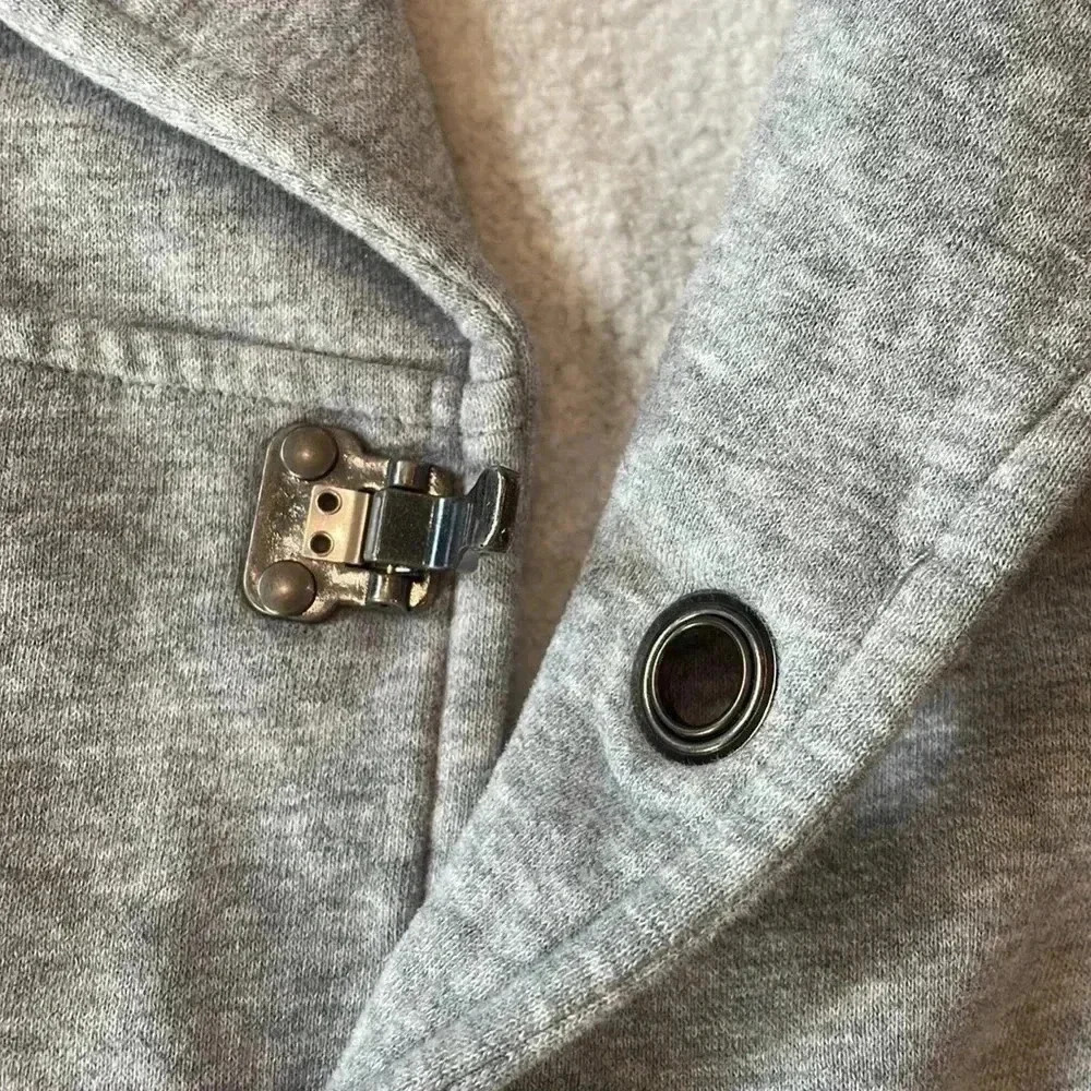 ❤️2/$30❤️Tommy Hilfiger Boys Buckle-up Gray Sweater Cardigan  - size 8-10 - Picture 2 of 5